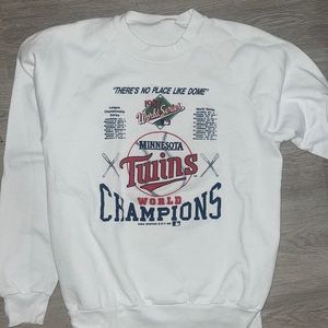 VINTAGE MLB CREWNECK